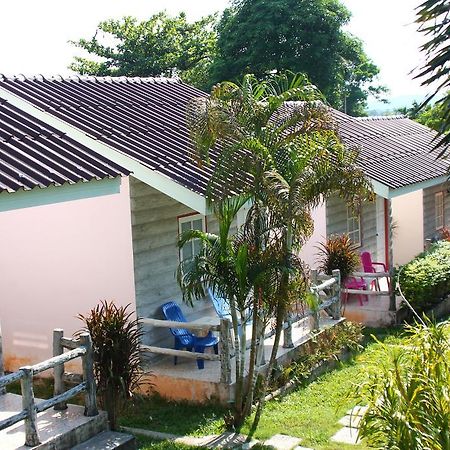 Dahla House Ranong Hotel Ngoại thất bức ảnh
